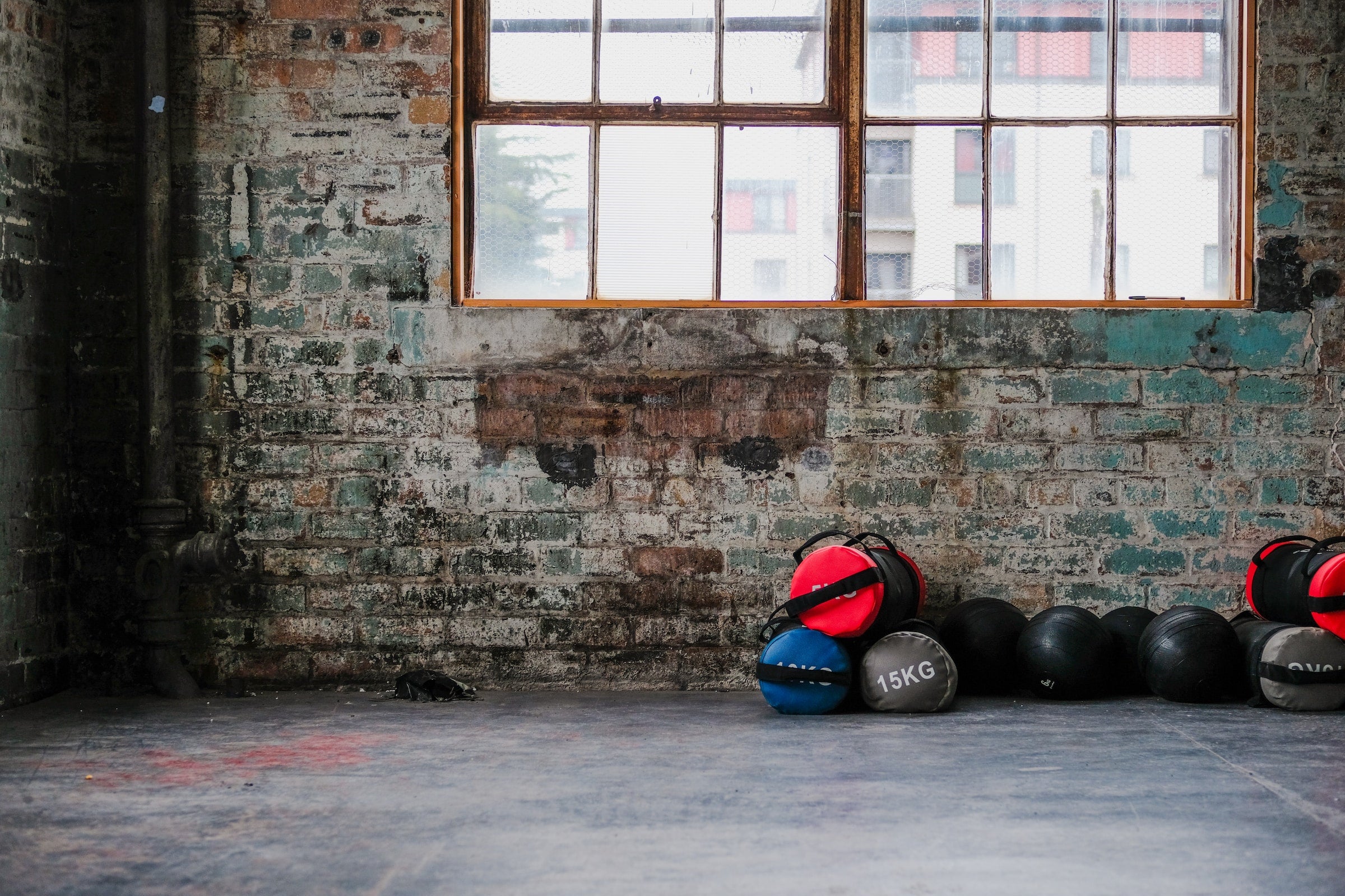 Creatine vs Pre-Workout: Which Is Better For Muscle Gain?